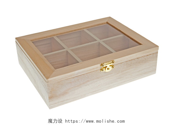 白色背景木制盒子封闭的小木制茶叶盒